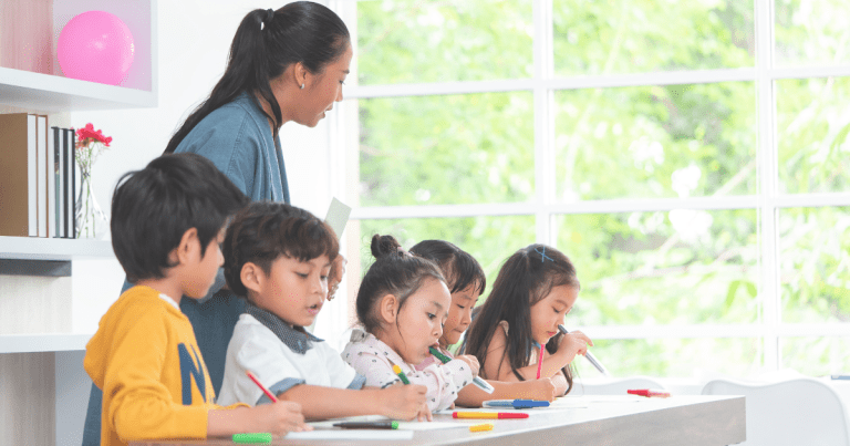 Mở khoá học STEM tại trường