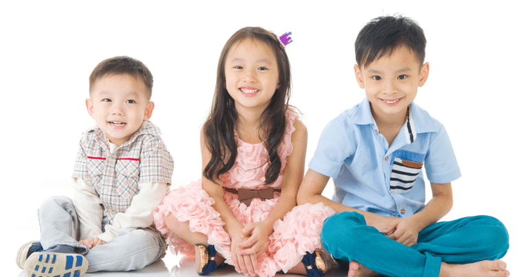 Xây dựng sự tự tin: Mẹo giúp trẻ thể hiện bản thân